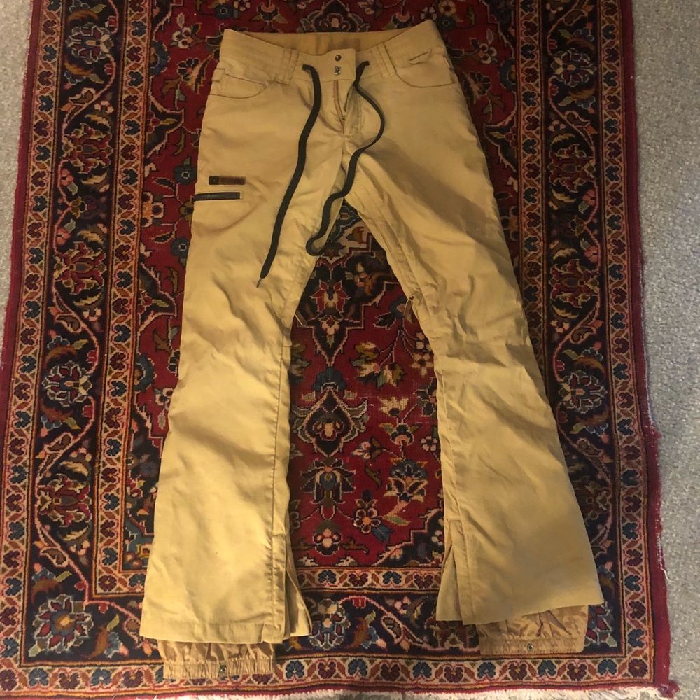 DC snowboarding pants